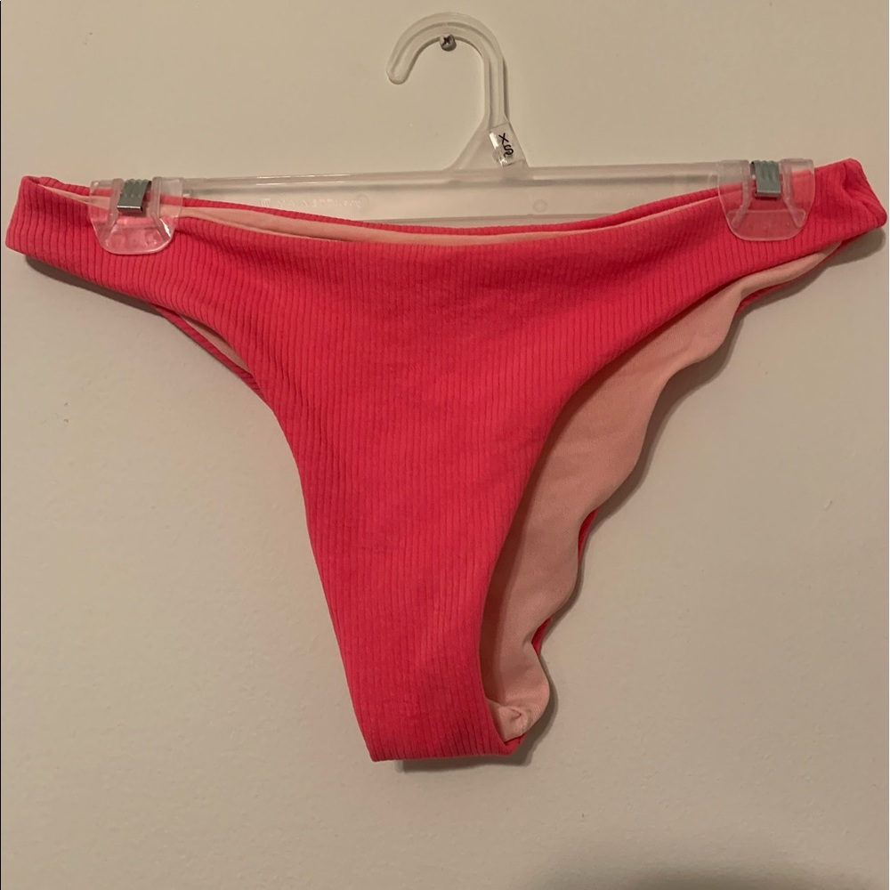 Bathing suit bottoms shein. Small